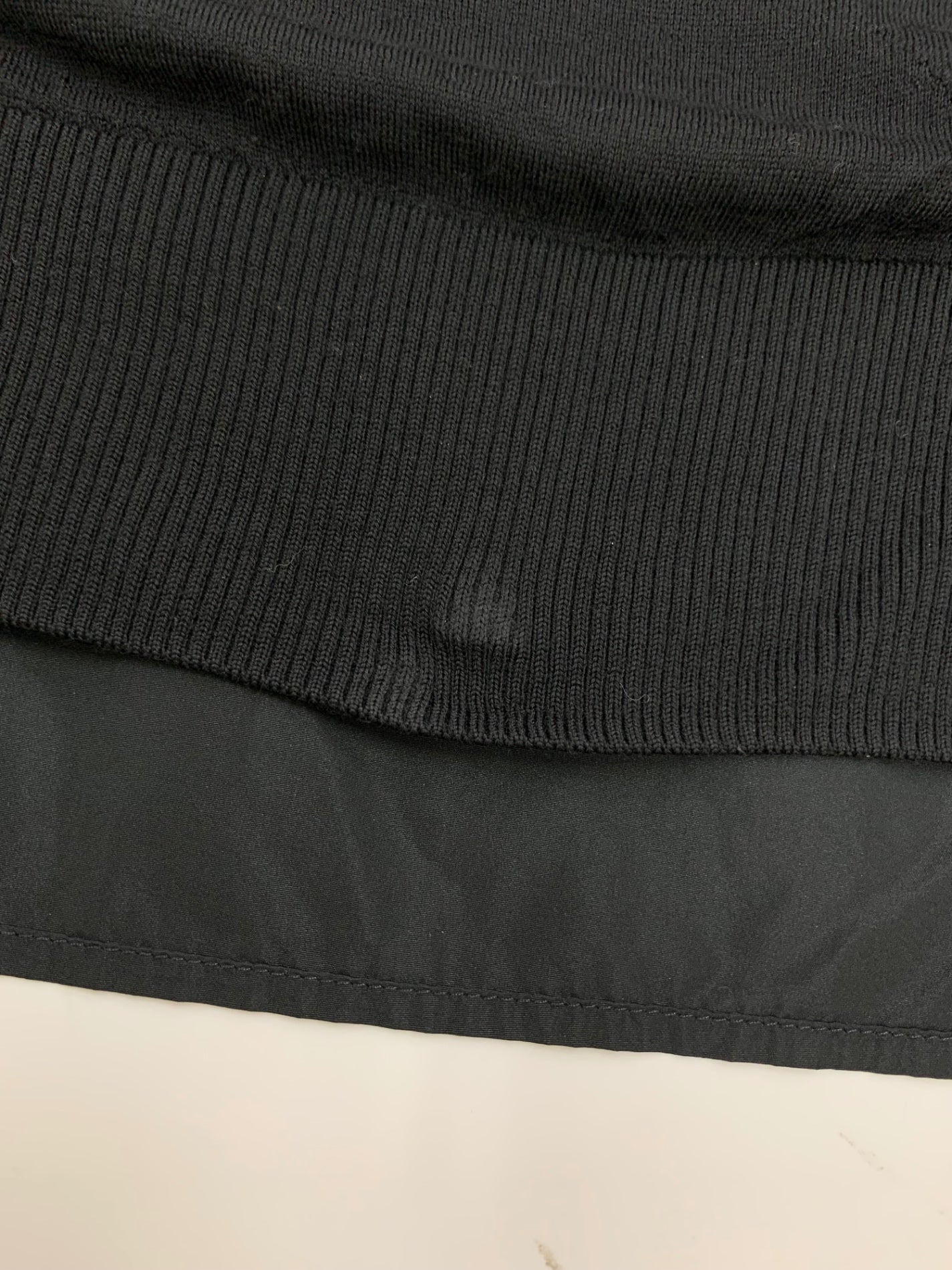 モンクレール GIROCOLLO TRICOT H20939C00010 M1180 セーター S ブラック ニット ナイロン ブラックワッペン ITOU6HXRF494