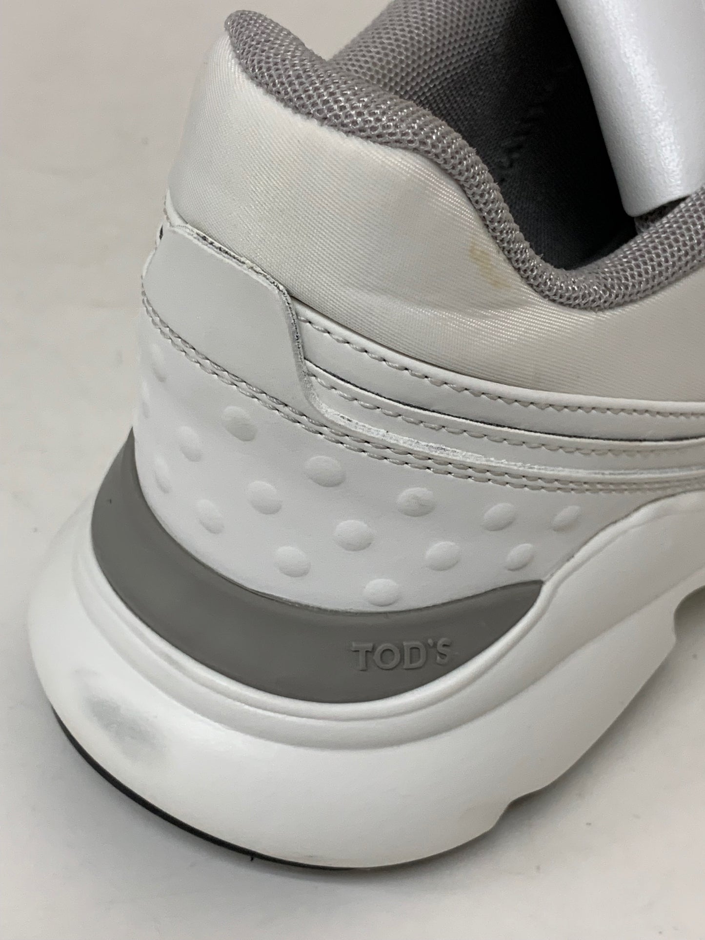 トッズ スニーカー 36.5 ホワイト パンチング IT05ZLT63BH8