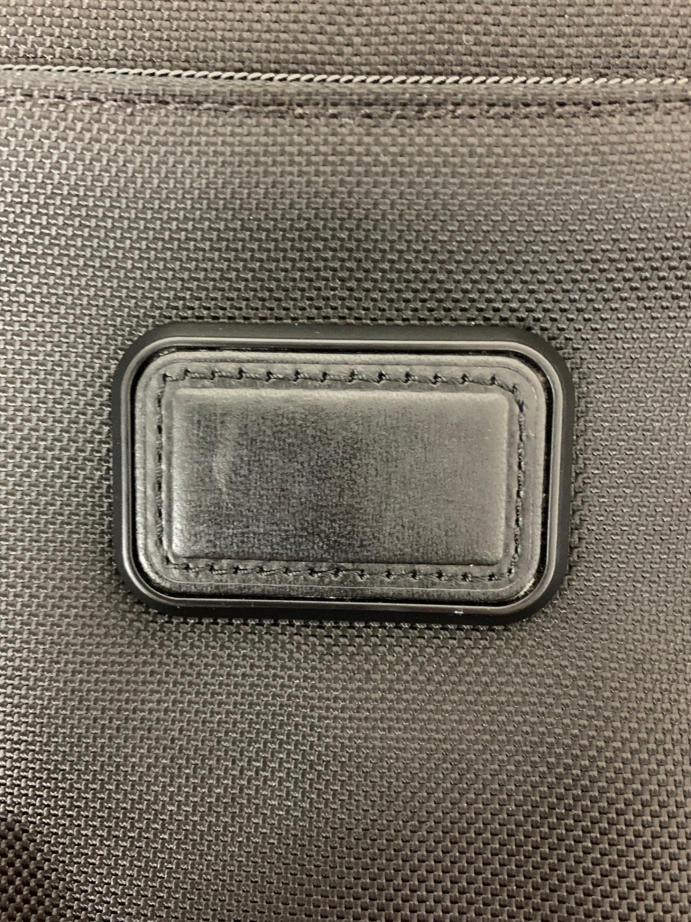 Tumiスリムタブレットカバーfor Surface Pro 3/4 840076165247 ブラック IT3T7U7M4740