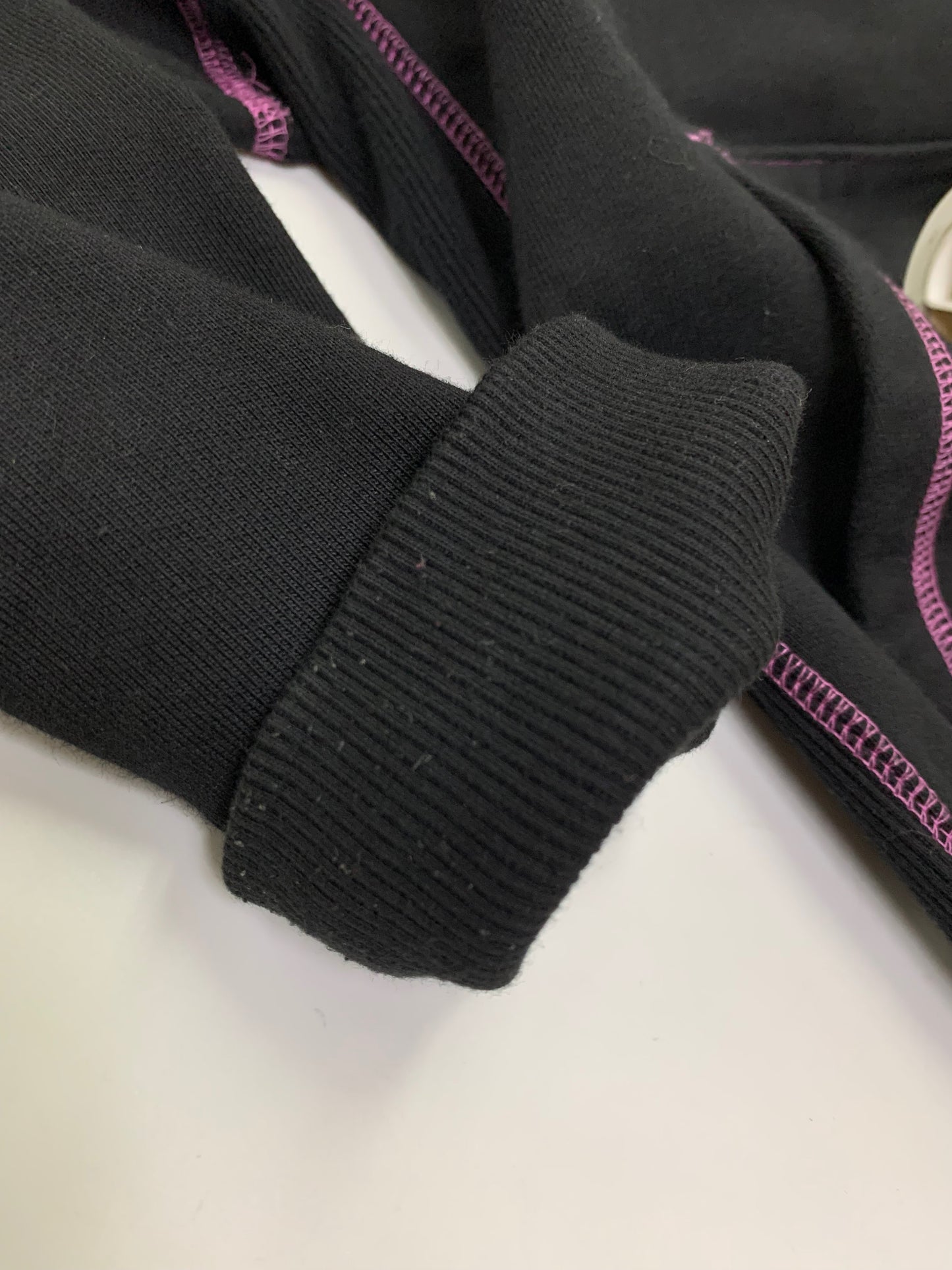 カーハート WIP Black Contrast-Stitch Drawstring Hoodie I027373 パーカー M ブラック ITY5C6W2A71S