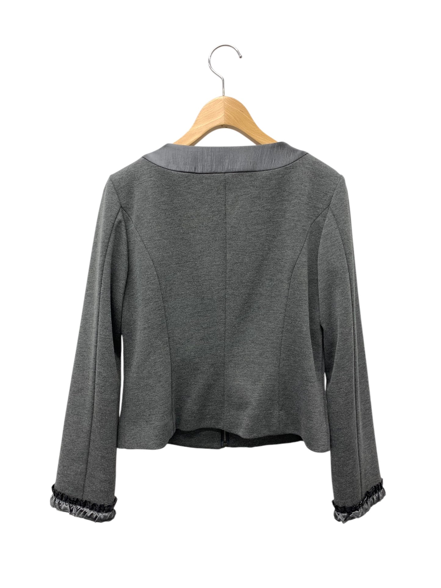 エムプルミエ A806-016 ノーカラージャケット 38 グレー ジップ フリル IT00ZIJWOOE0