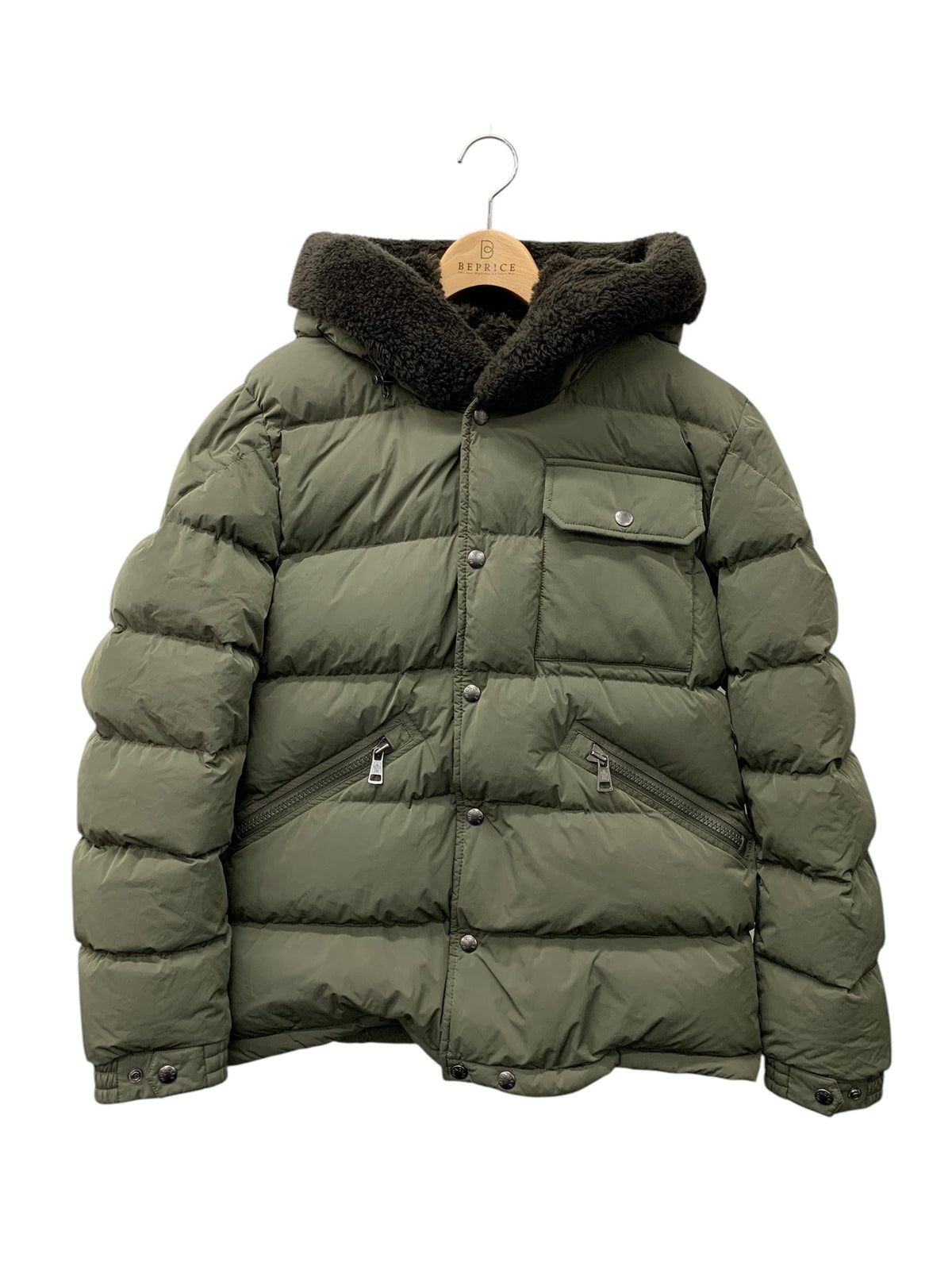 モンクレール Marcelettes ショートダウンジャケット J20911A00149 