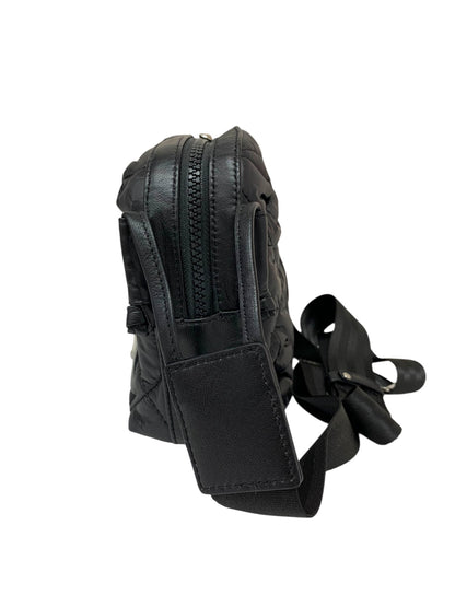 アタオ 超軽量クロスボディバッグ コラッツァ カメラバッグ サコッシュ ブラック ITR5PQ9I0Z3W