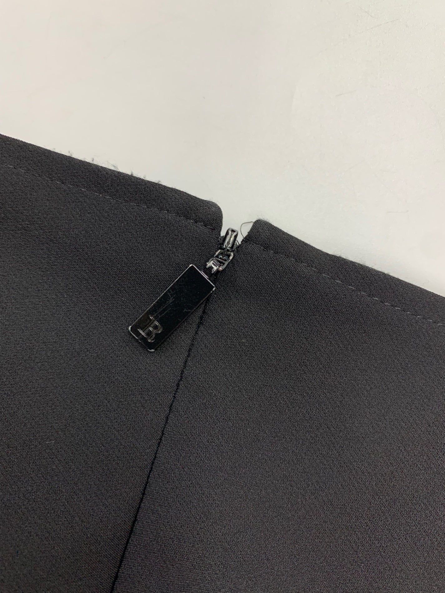 ルネ 5046090 ワンピース 34 ブラック バックジップ U字ネック フレア ITCD3Q7AQ010