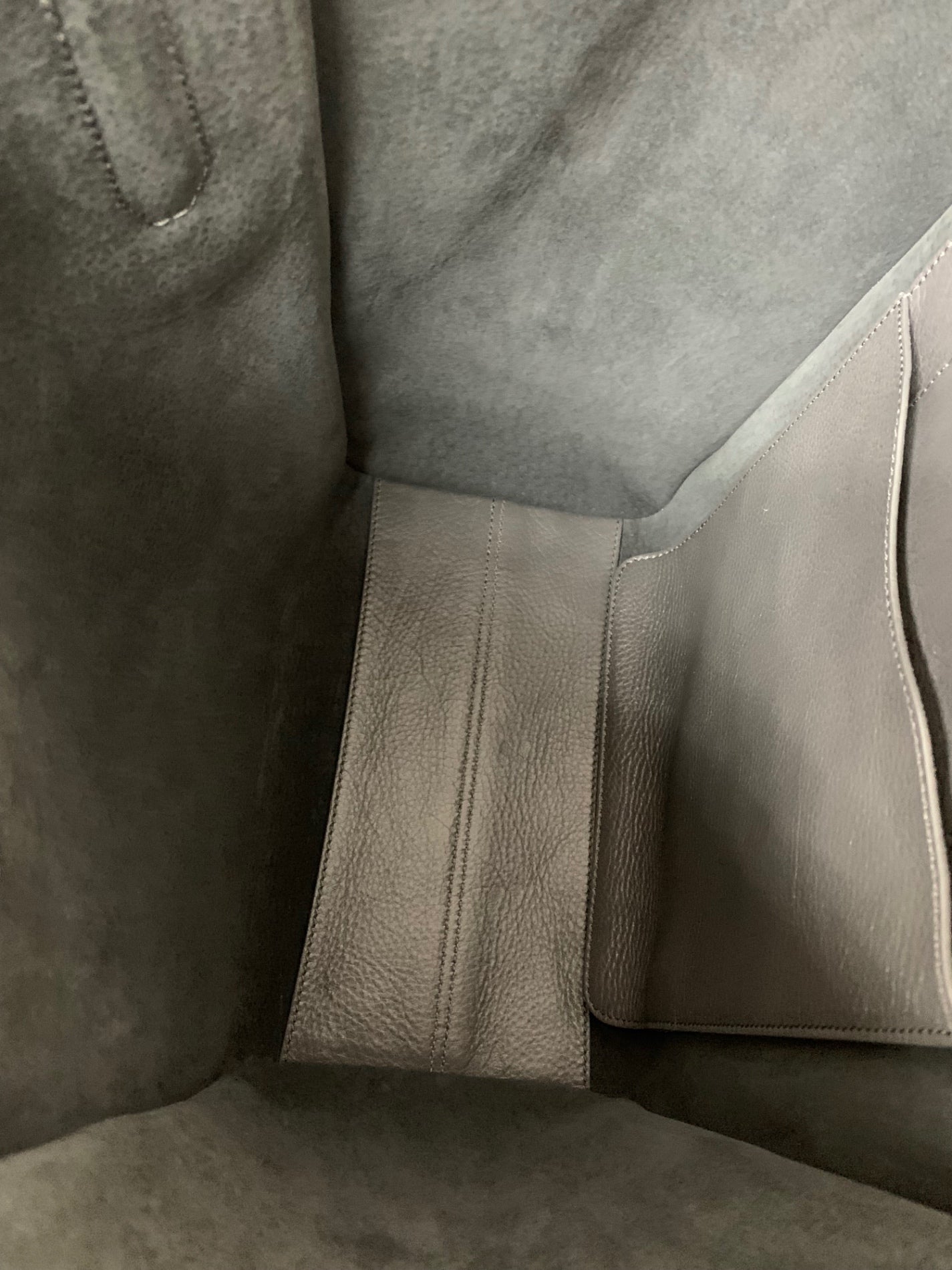 ヒロフ トートバッグ グレー レザー ITQHK249R1J0