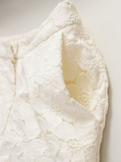 トゥービーシック W5R53-341-40 パンツ 38 ホワイト クロップド レース フラワーモチーフ IT1W41DJMFHG