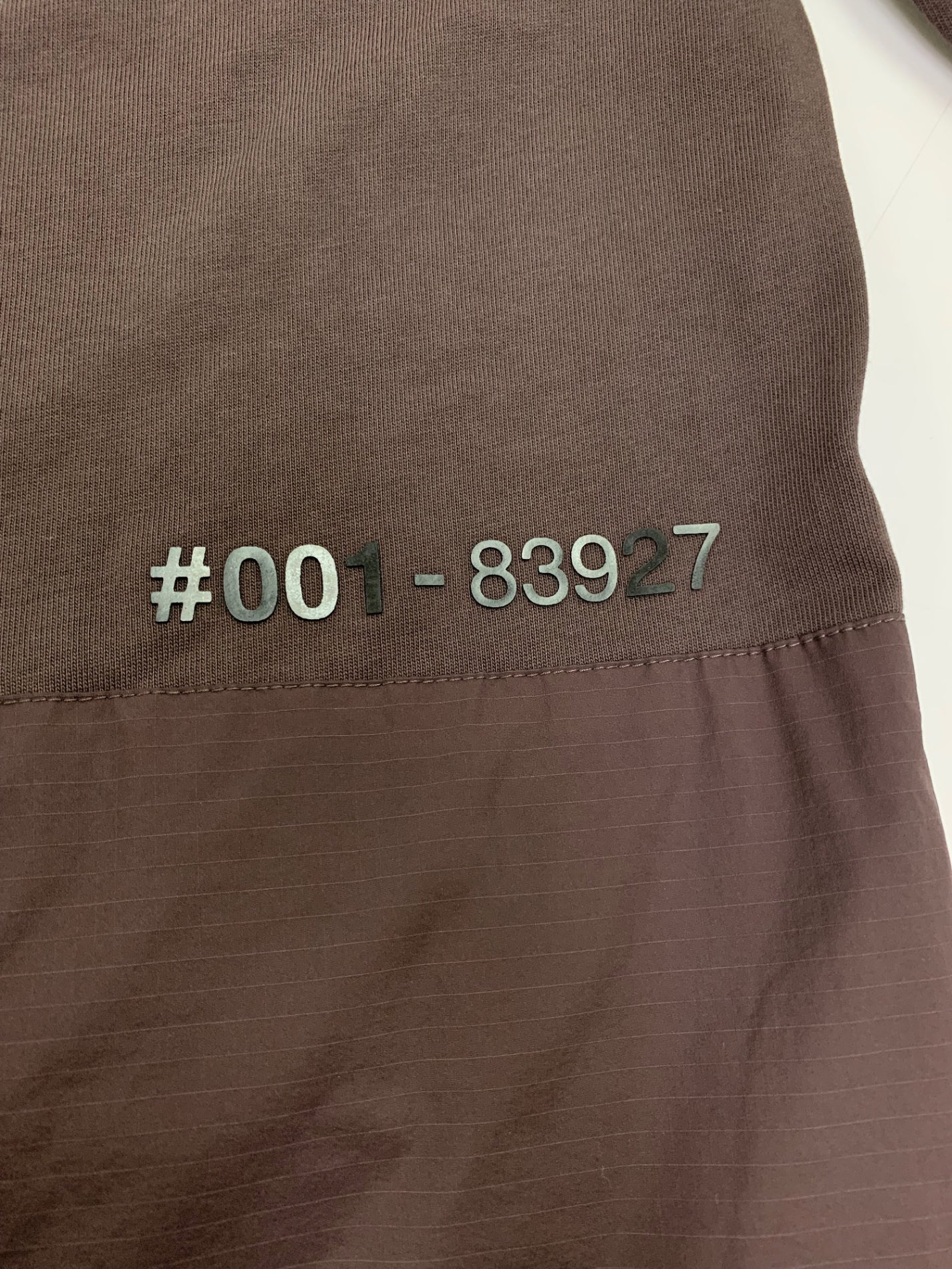 モンクレール グルノーブル Day-Namic T-SHIRT MANICA LUNGA LS T-SHIRT J20978D00005 83927 長袖カットソー Ｌ ブラウン リフレクターロゴ IT3FJ0HE3ARQ