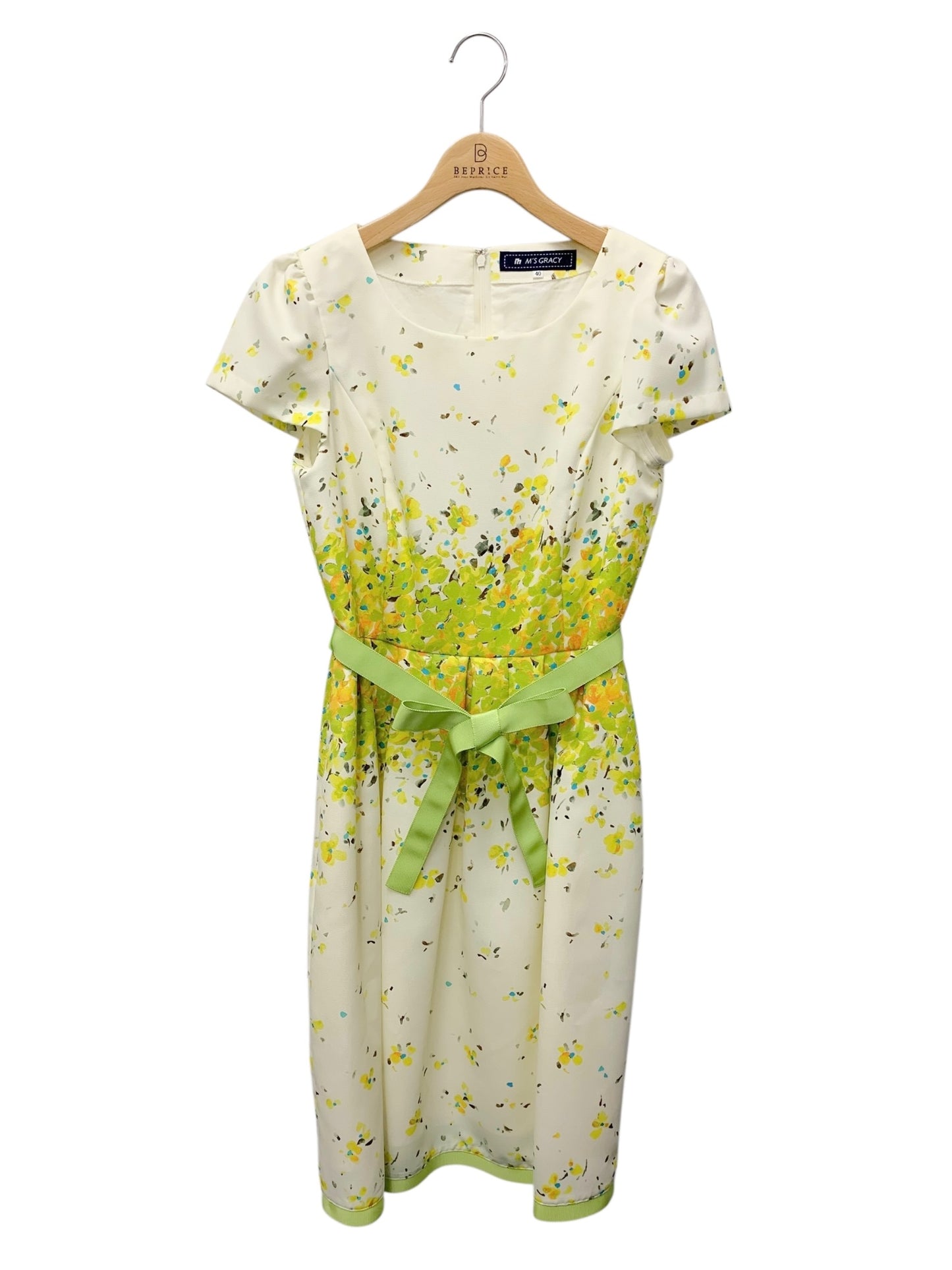 エムズグレイシー 621137 ワンピース 40 ホワイト フラワーモチーフ グログランリボン IT64GRHW1LDC