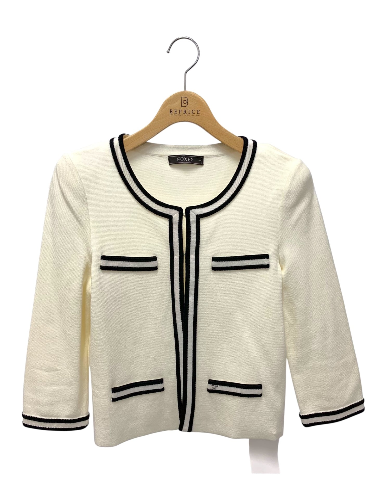 フォクシーブティック 27429 ジャケット 40 ホワイト ロゴプレート ITUU4LWCYK2T 【SALE】