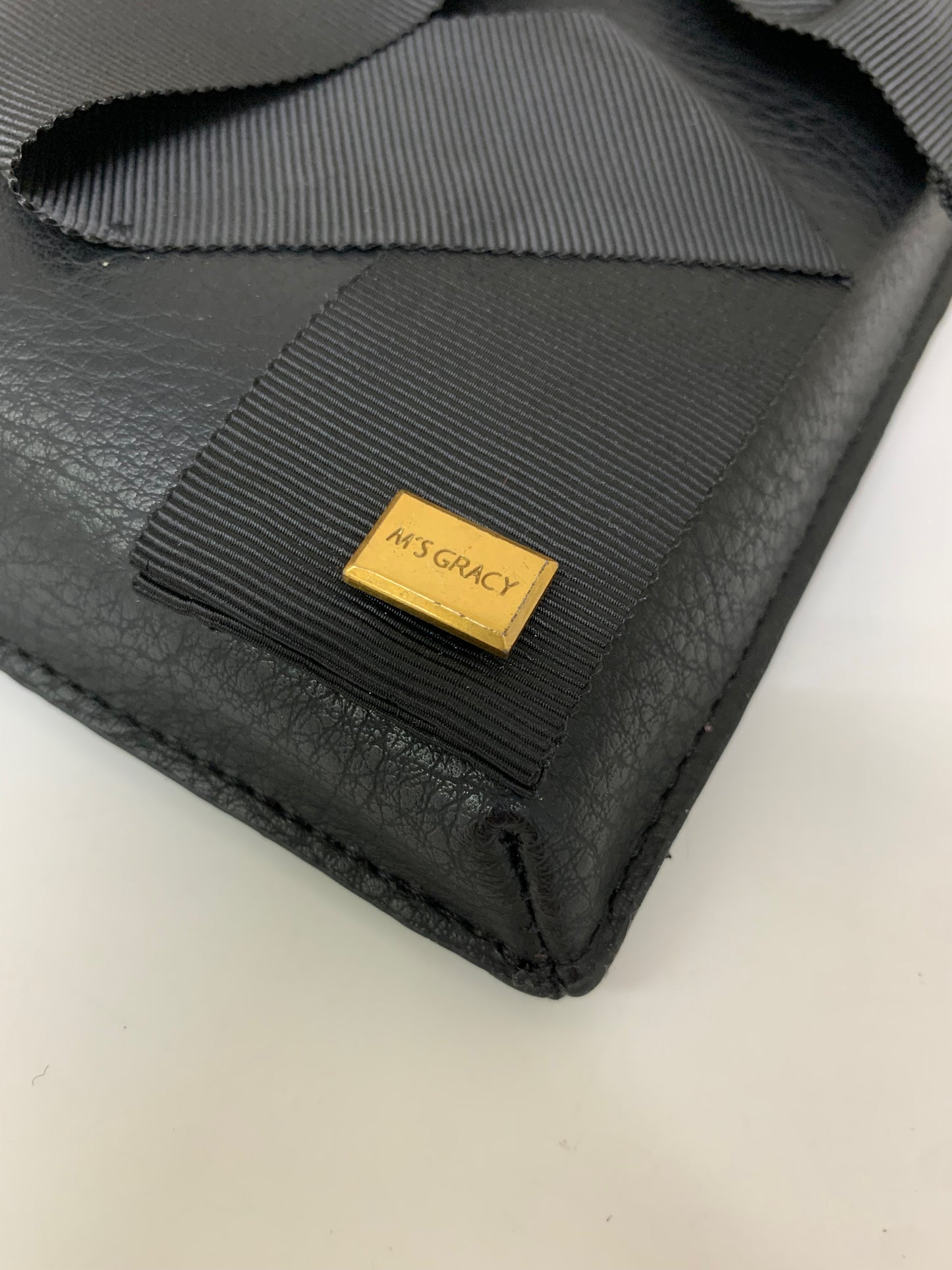 エムズグレイシー  スマホショルダーバッグ 094515 財布 ブラック リボン ITJYAUP109MO