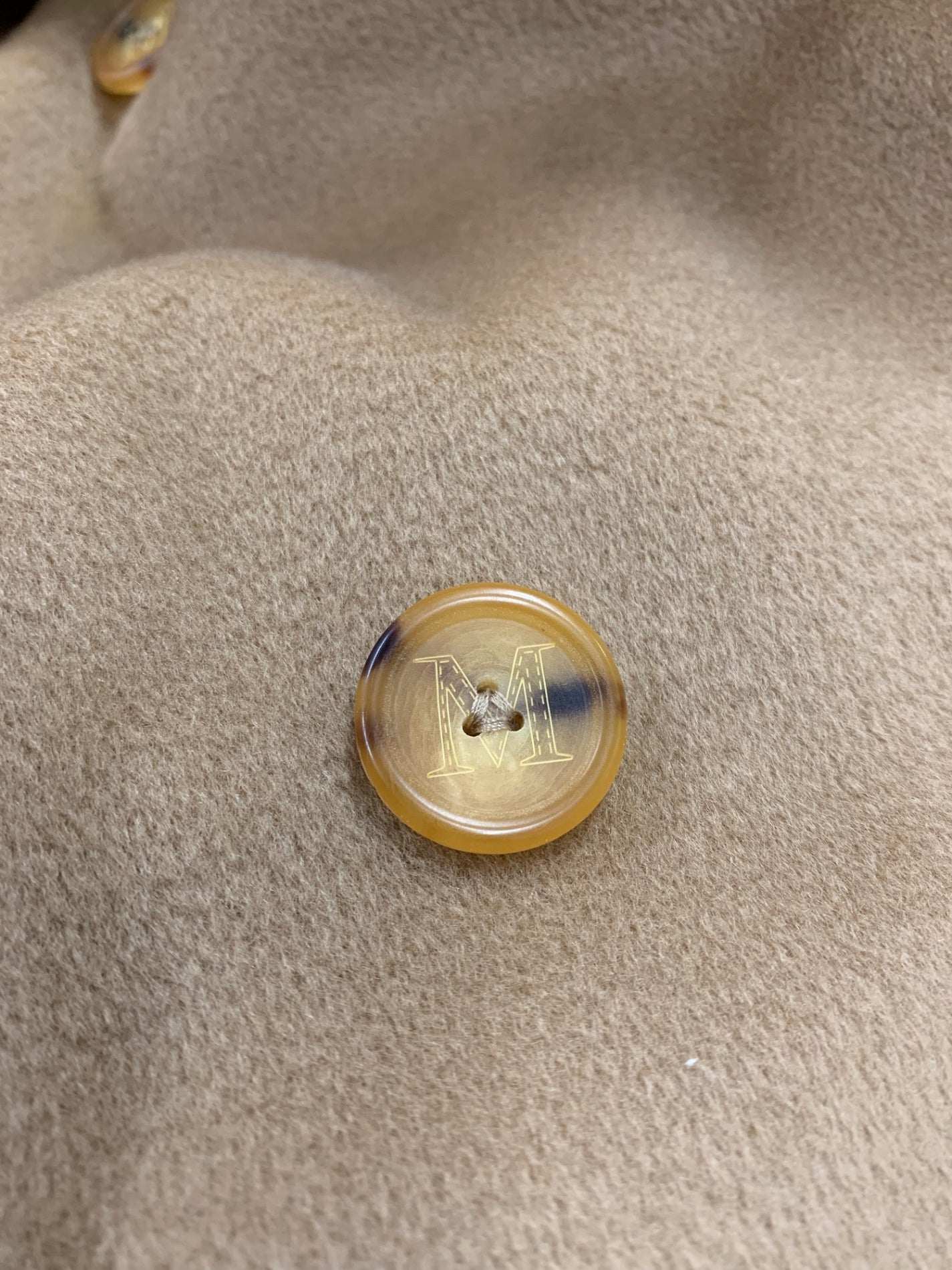 マックスマーラ コート 42 キャメル カシミヤ混 白タグ 50周年限定 ロゴボタン付 ダブルブレスト ITUPF0MUP8VM 【SALE】