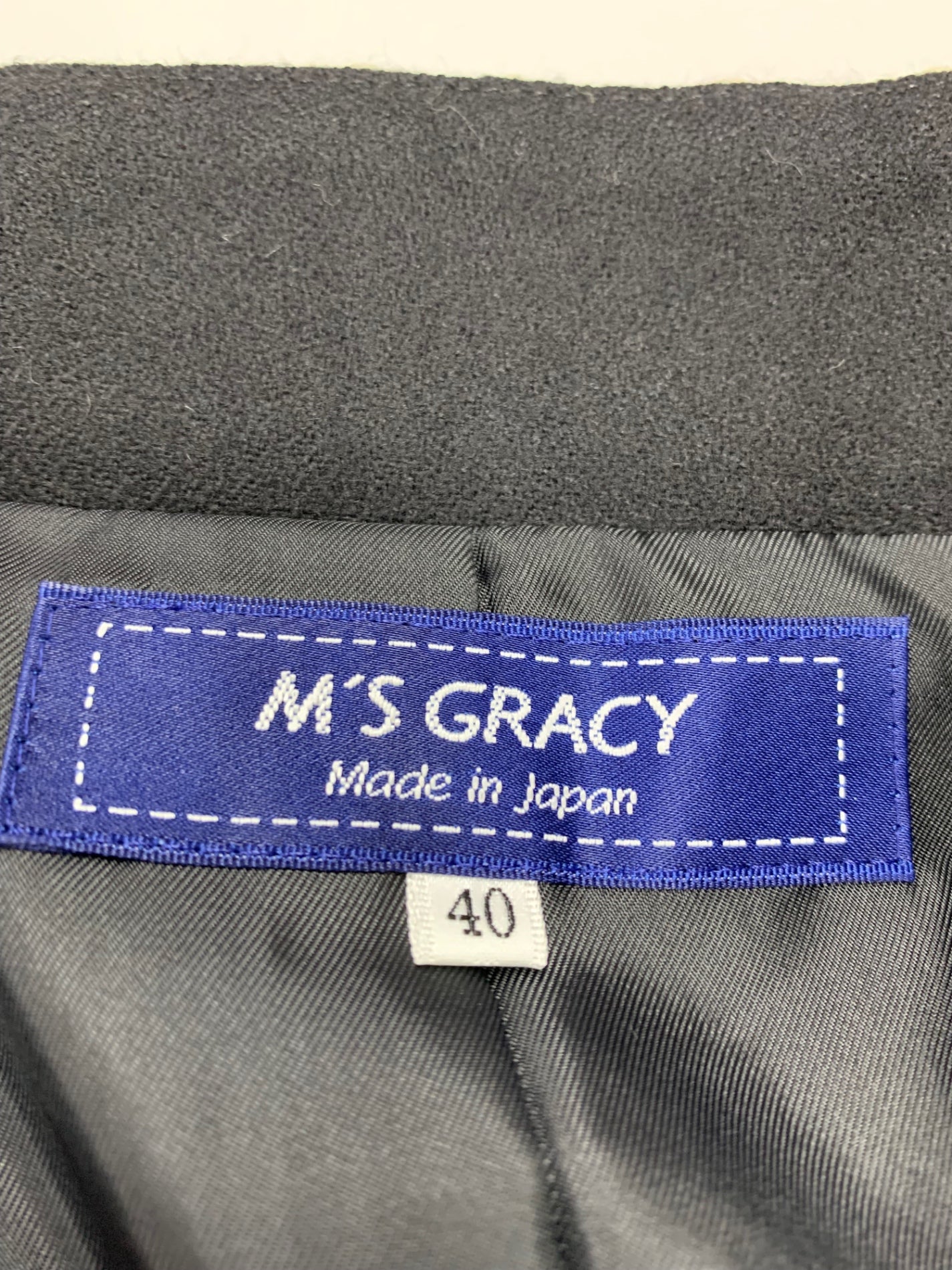 エムズグレイシー 919521 コート 40 ブラック カメリア ジップアップ リボン ITIA6M8QMI0T