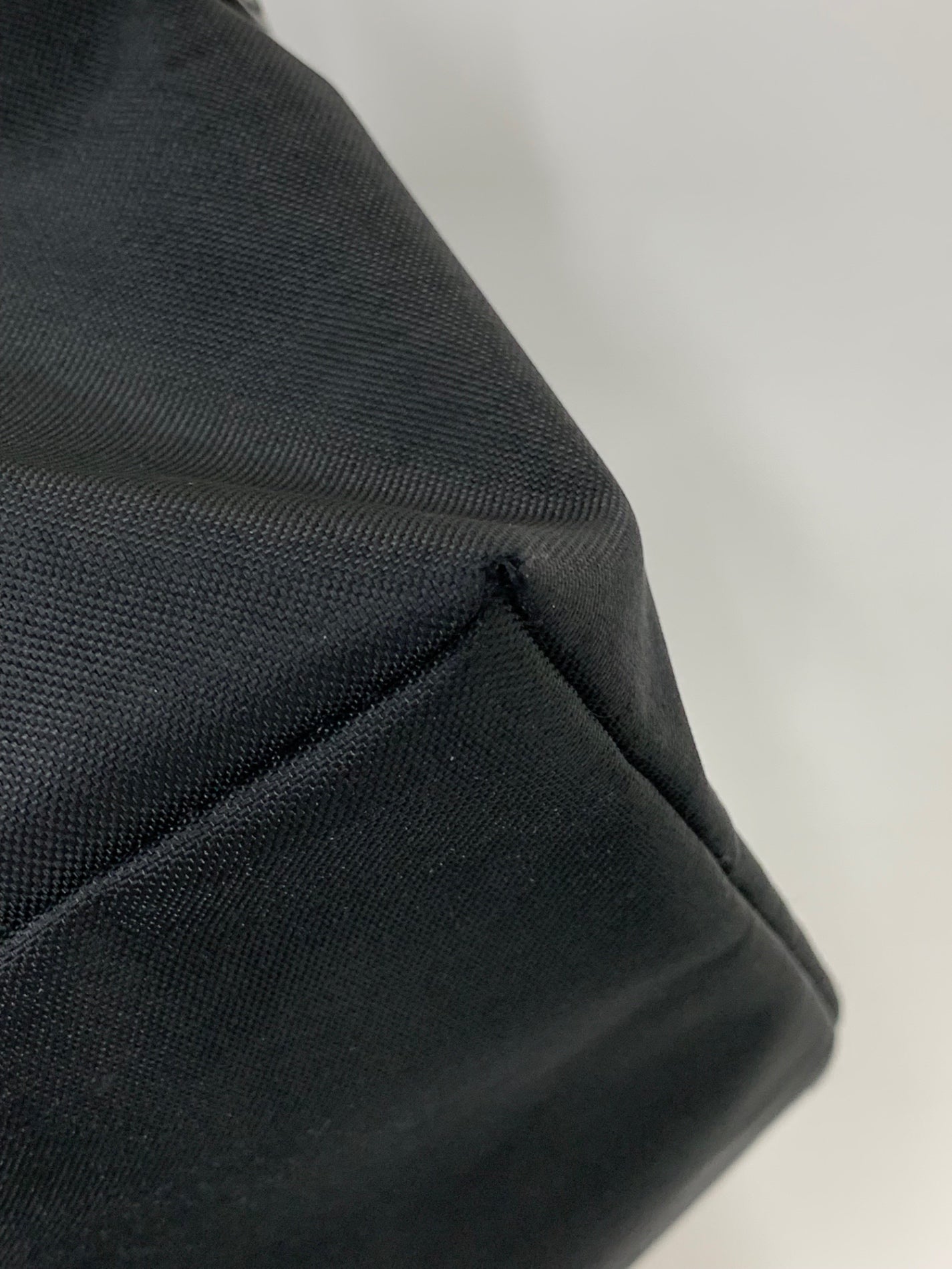 エルベシャプリエ トートバッグ ブラック 舟型 羊タグ スモール ITO8TW7T11B0