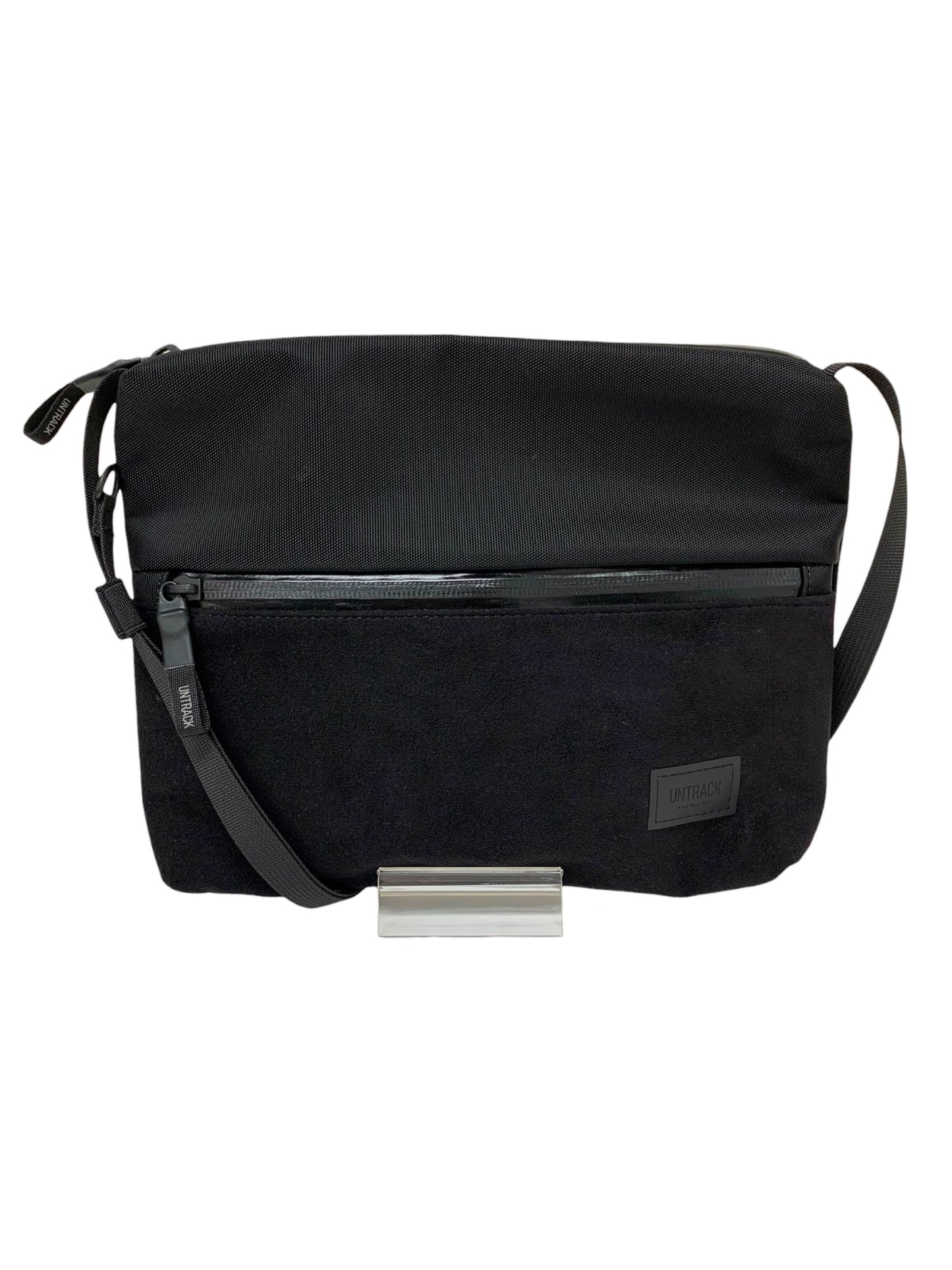 UNTRACK OUTDOOR / CE | Shoulder Bag S 60052 ブラック ナイロン840dnコーデュラ ITPY9YM6THY4