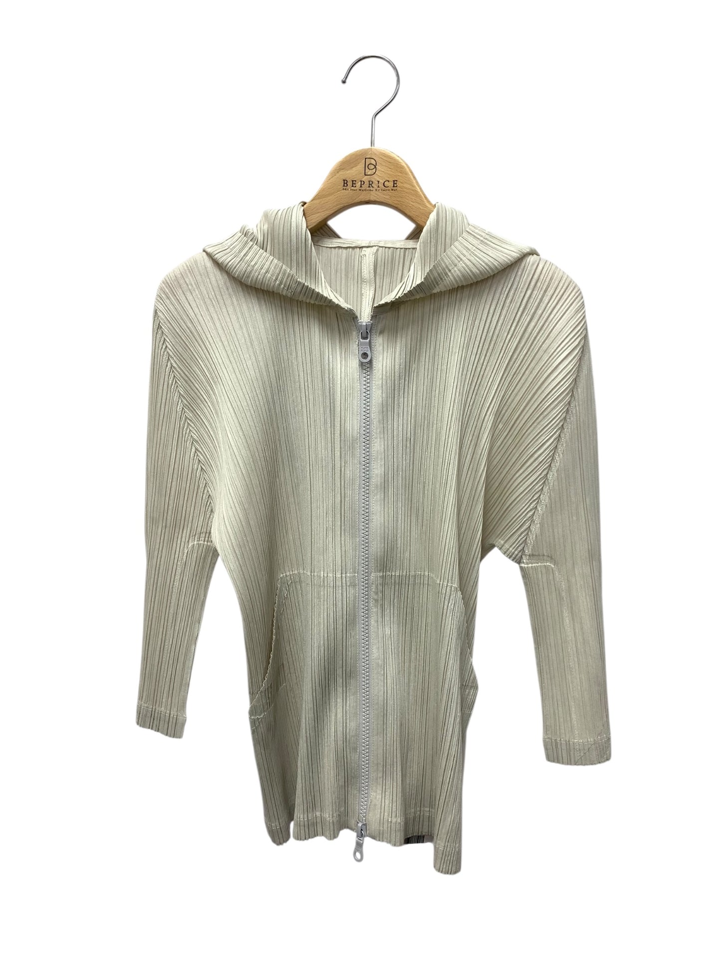 プリーツプリーズイッセイミヤケ PP03-JC101 トップス 3 グレー フード プリーツ ITFE9P2XFQL3