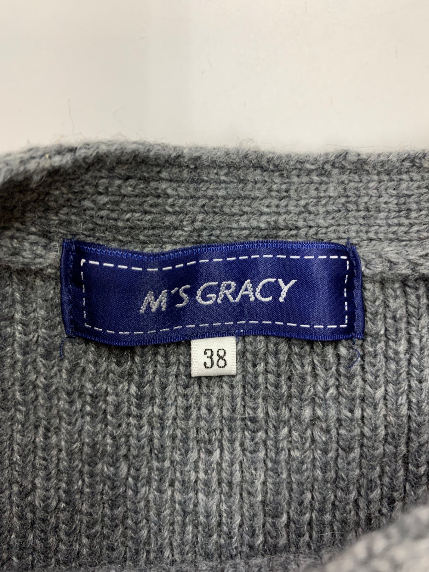 エムズグレイシー ケープ風フリルジレ 118626 ニット セーター 38 グレー ITWJN8FWA9XY