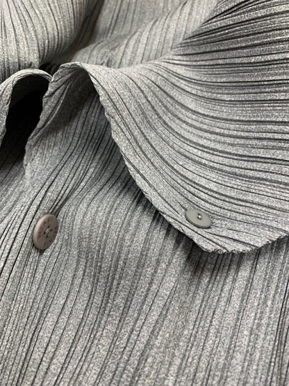 プリーツプリーズイッセイミヤケ PP31-JO155 カーディガン 3 グレー ITMSWZZ8QE7A