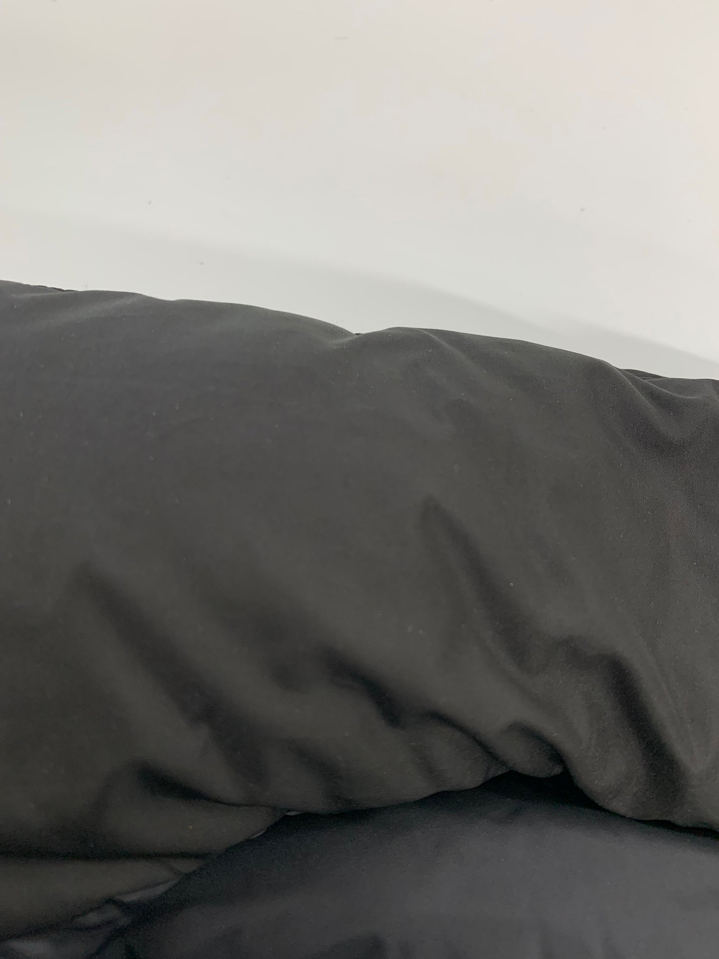 モンクレール BARROUDE GIUBBOTTO H20931A0002659632 ダウンジャケット 00 ブラック スタッズ ‘22 ITIADPCKXNQ2