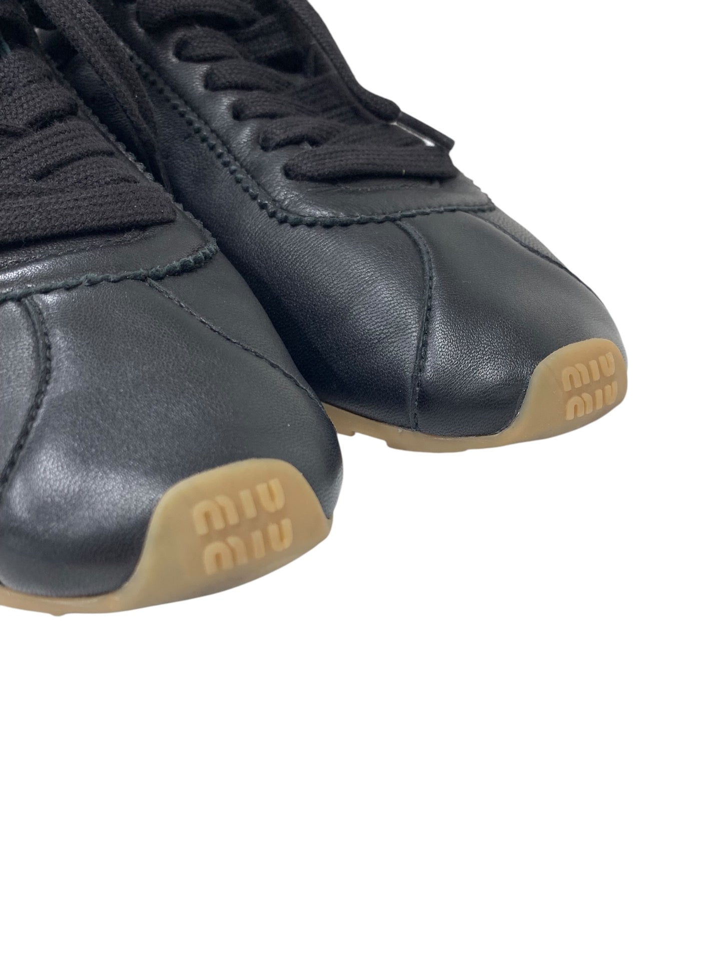 ミュウミュウ プリューム ナッパレザー スニーカー  5E114E_038_F0002_F_005 38.5 ブラック ITJ3OM64TLPK 【SALE】