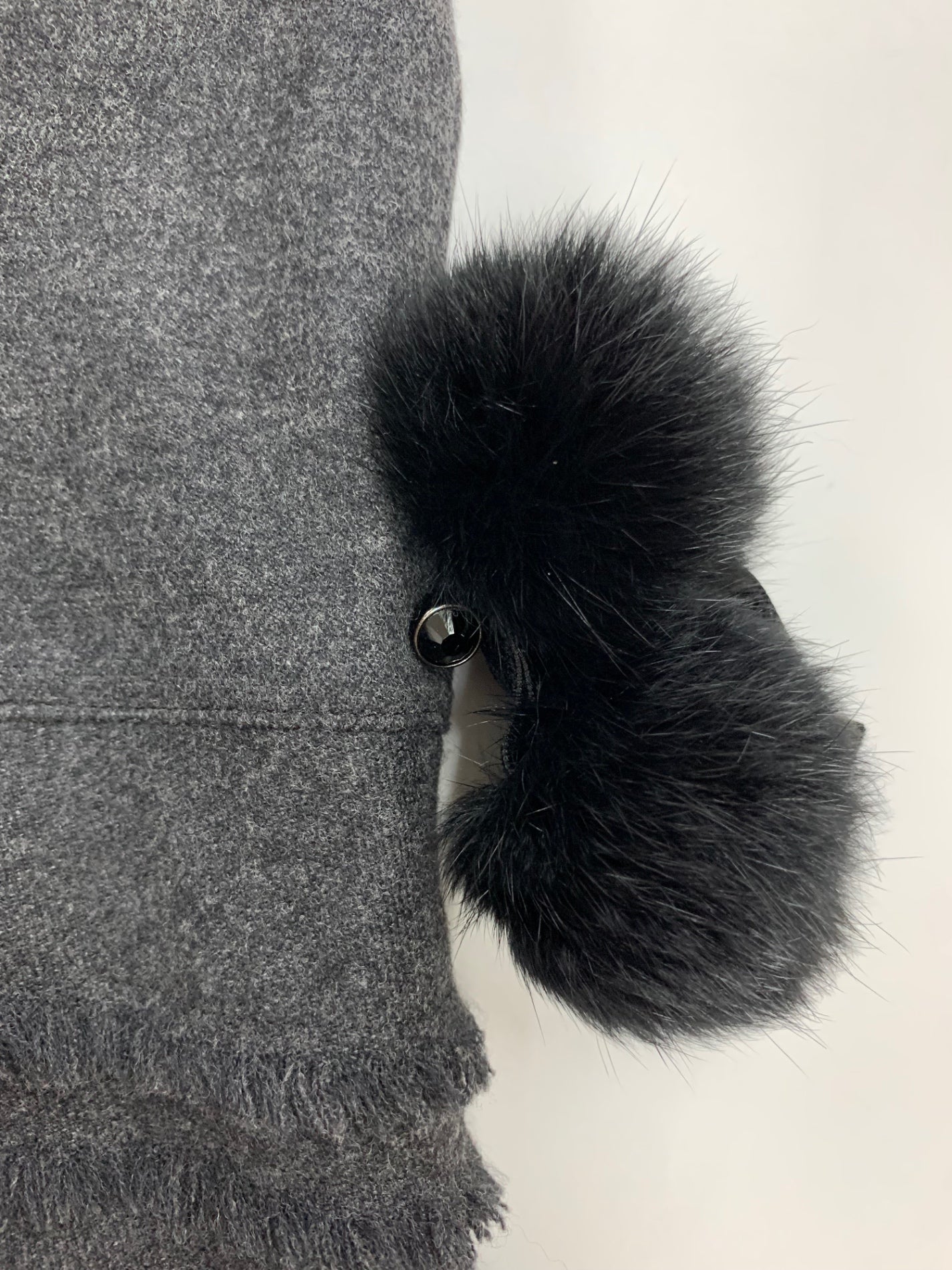 トゥービーシック UHE47-917-08 クロップドパンツ 40 グレー カシミヤブレンドウール 裾フリンジ ITYI7KPFIMKW 【SALE】