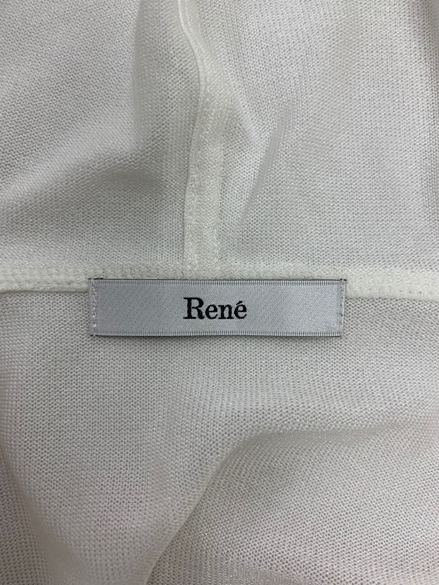 ルネ 6132150 トップス 36 ホワイト パール ロゴプレート ITS1NFX7K8AW