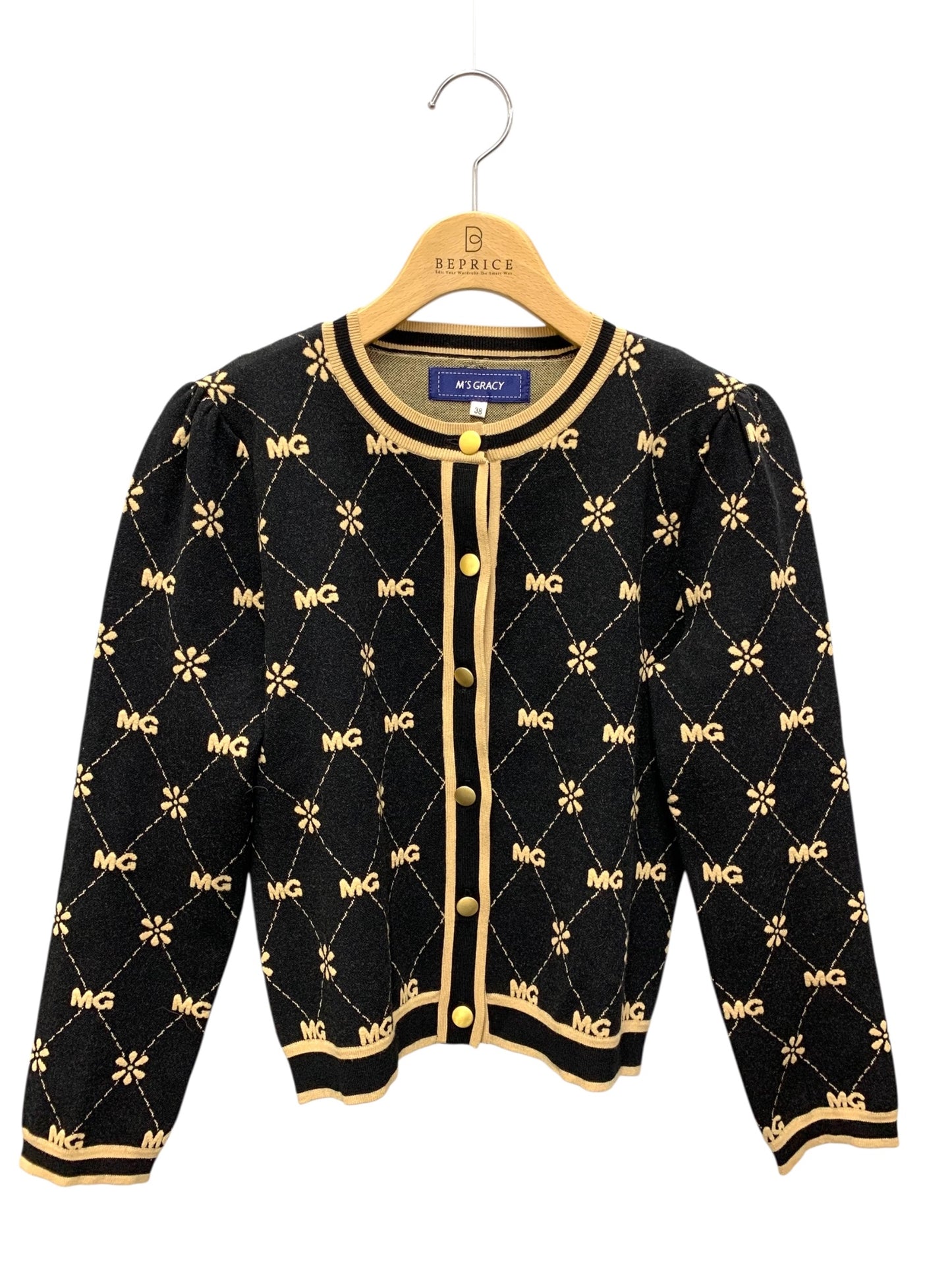 エムズグレイシー 花＆ロゴJQニットカーディガン 218532 38 ブラック ITI1A10KCSNE