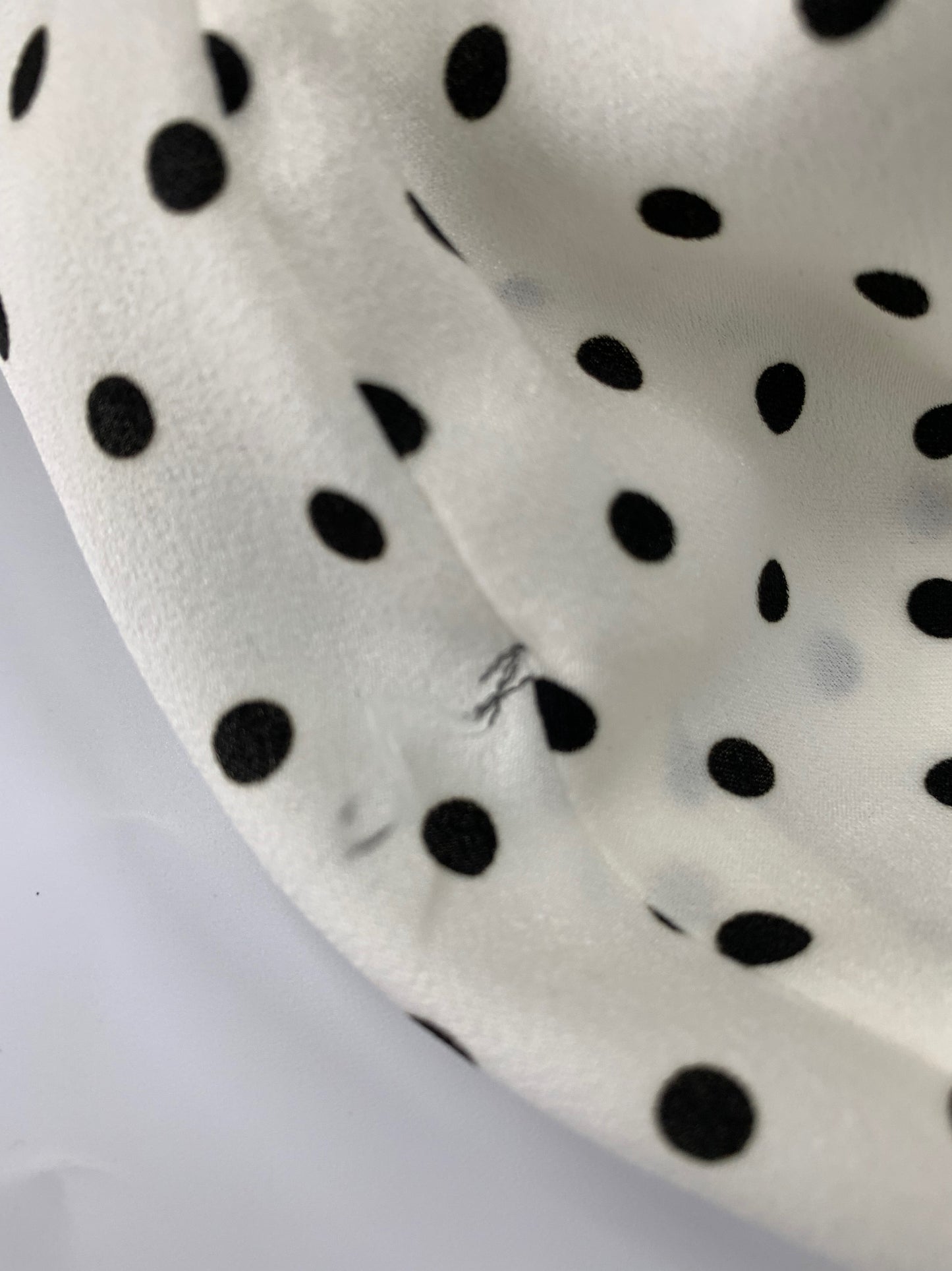 エムズグレイシー 810504 ブラウス 40 ホワイト ドット 水玉 パールボタン ITNFK39Y4J1C