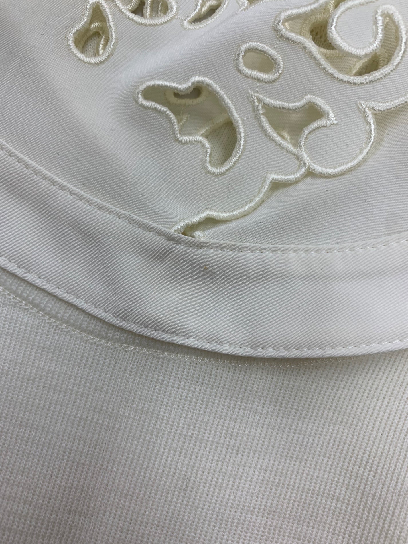 フォクシーブティック Viola Top ヴィオラトップ 44933 ニット 38 ホワイト 衿付 ITUE0VF3JOAW 【SALE】