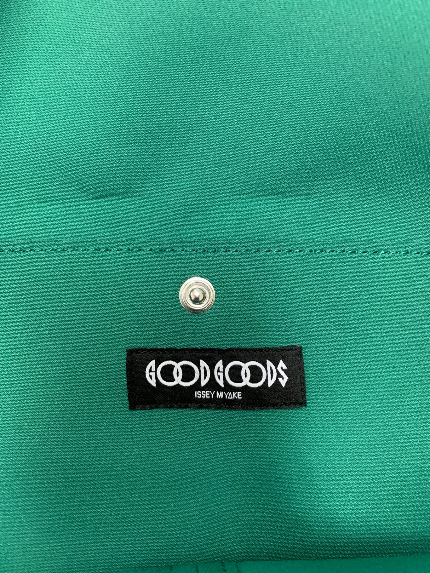 グッドグッズイッセイミヤケ ROLL GG53AG582 ショルダーバッグ グリーン ITQD1YWOYH6O