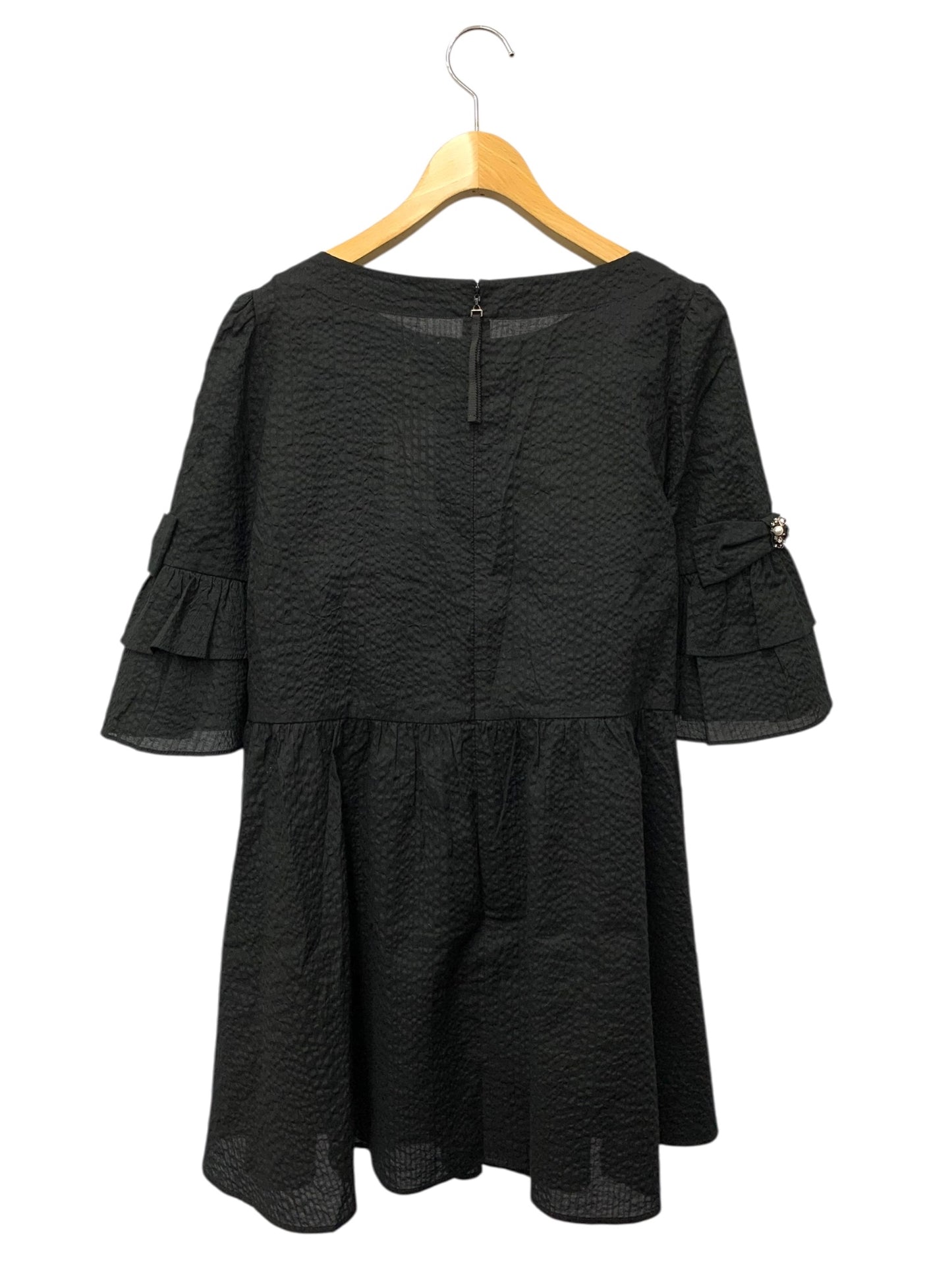 トゥービーシック ｗ５Ⅿ11 トップス 42 ブラック リボン ラインストーン ITD8T6WCYVZV