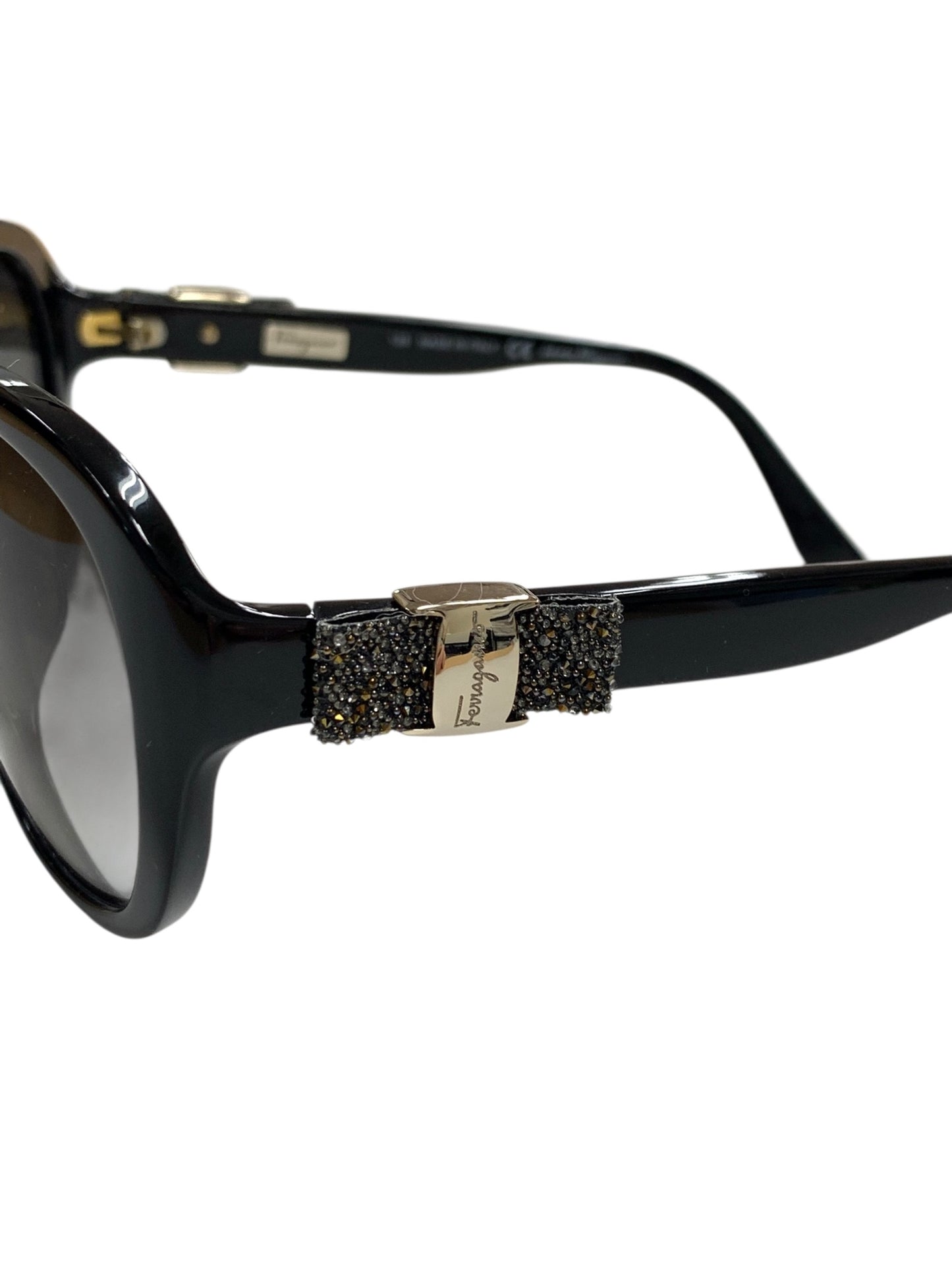 フェラガモ SF658SLA サングラス ブラック セルフレーム ヴァラリボン IT5EOK9GHV3E