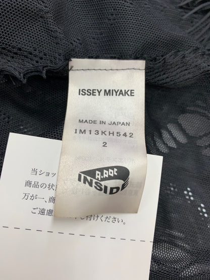 イッセイミヤケ IM13KH542 トップス 2 ブラック カットワーク フリンジ ITMHYARXT17C