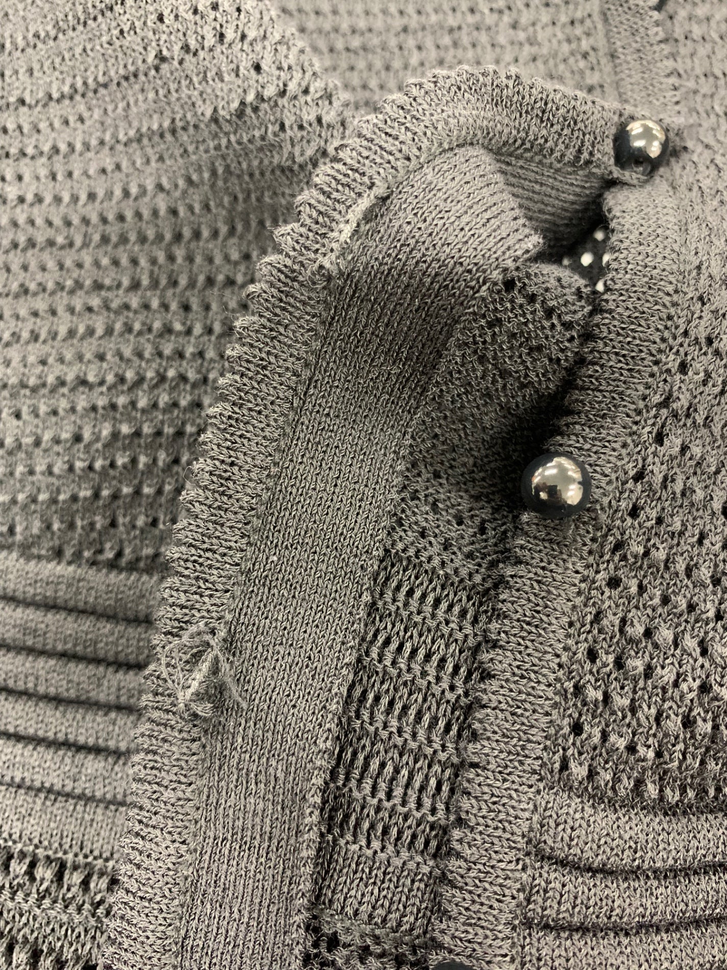 トゥービーシック W5F53-521-09 ロングカーディガン 40 ブラック 鉤編み IT2S3AAR6PH2