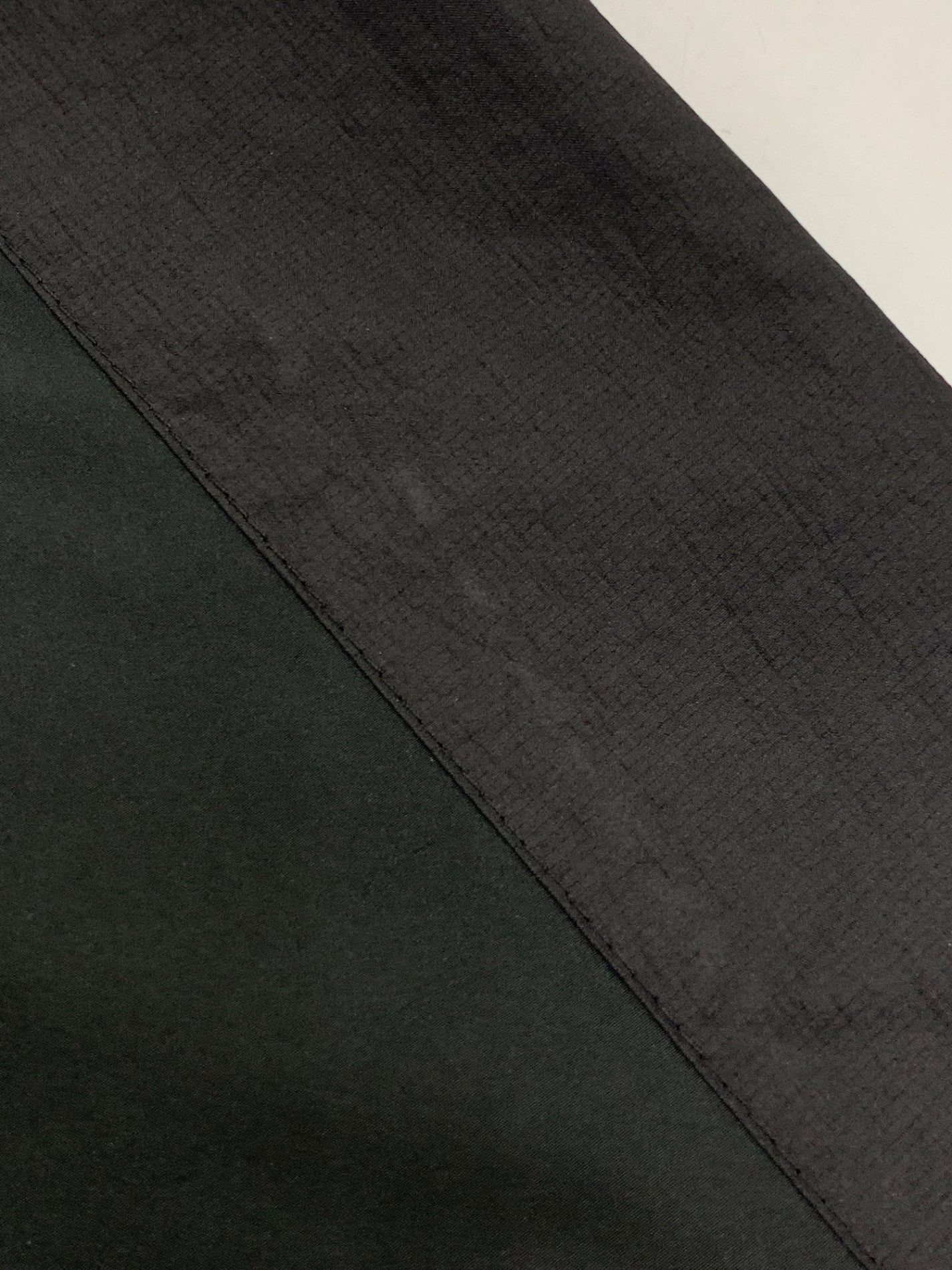 モンクレール GIUBBOTTO KONA JACKET J20911A00029 597W3 ジャケット 3 ブラック フード後方ドローコード ITHAP8ARM0IA
