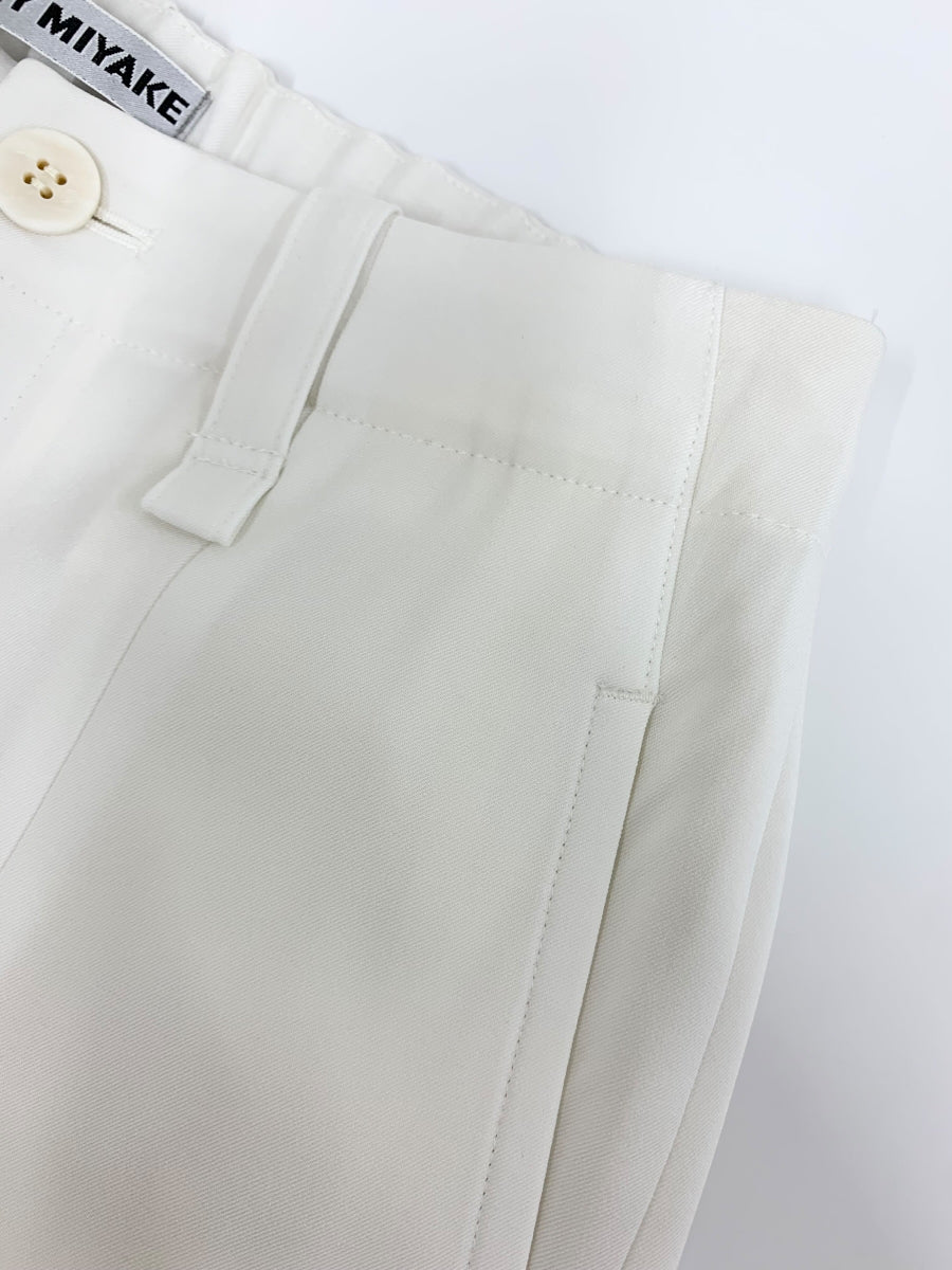 イッセイミヤケ SQUARE ONE PANTS SOLID IM33FF071 パンツ 2 ホワイト フレア ITH9DAZZ03I8 【SALE】